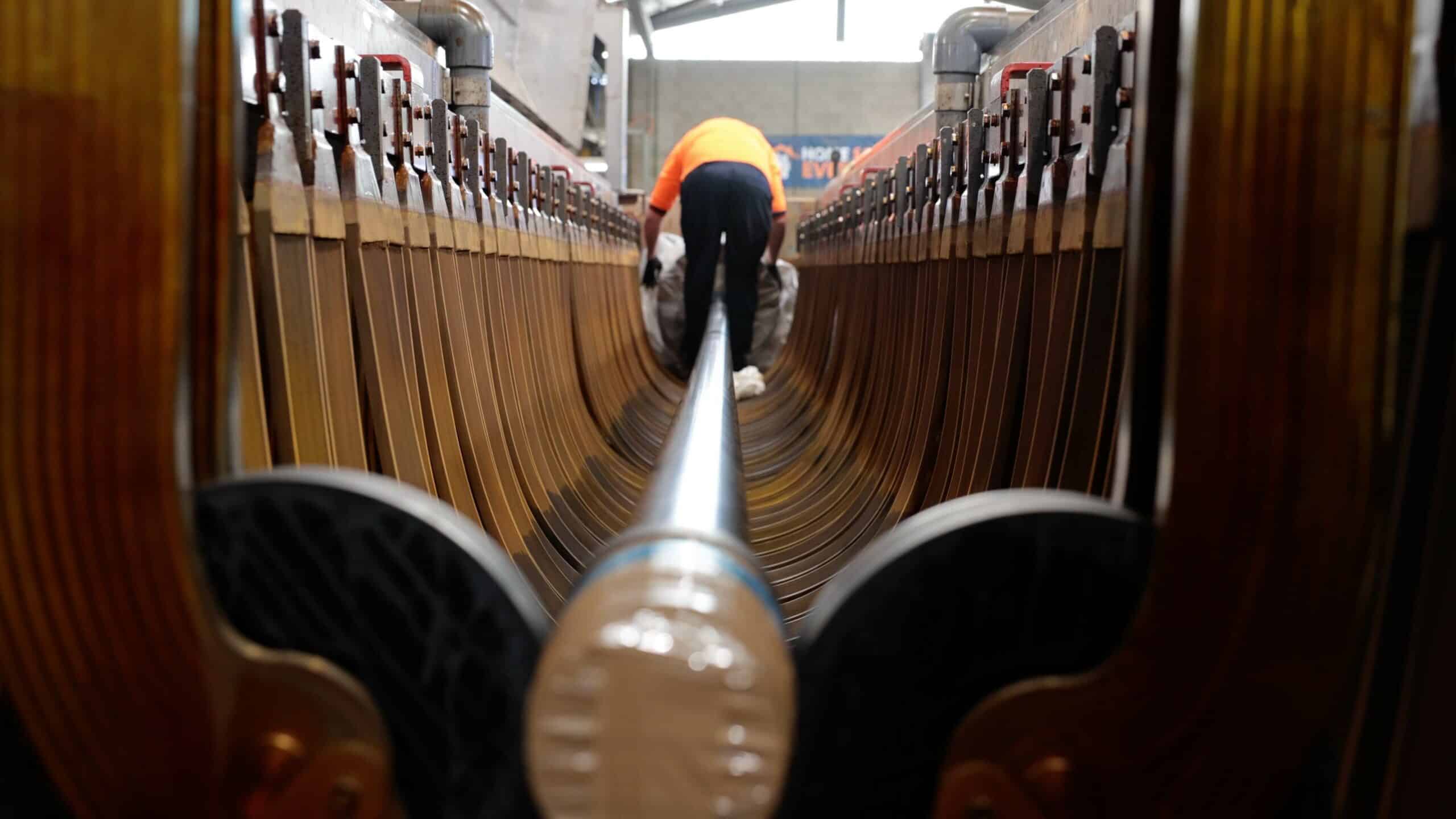 Horizontal-rotation-plating-of-rods-up-to-12-metres