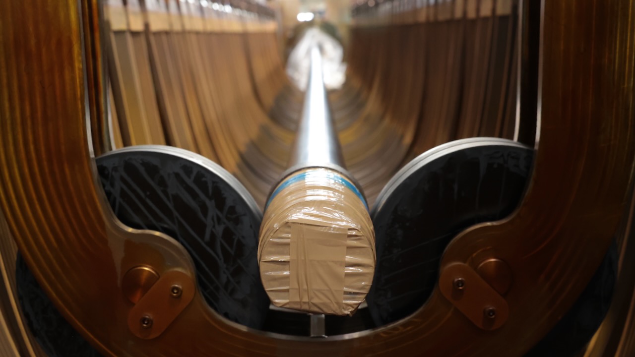 Hydraulic Fluid Guide: Boost System Reliability & Performance