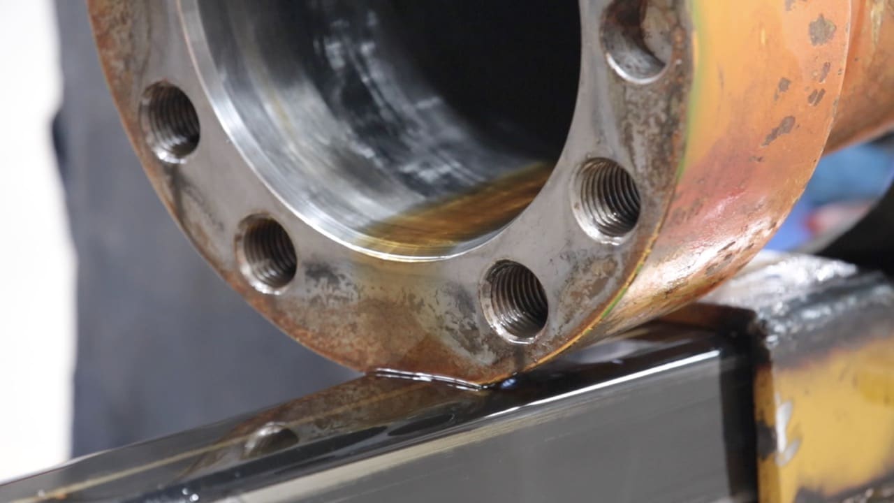 The top 5 reasons for hydraulic fluid degradation